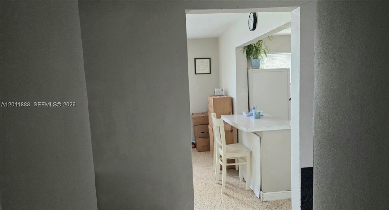 241 NW 32nd St, Miami, FL 33127 Photo