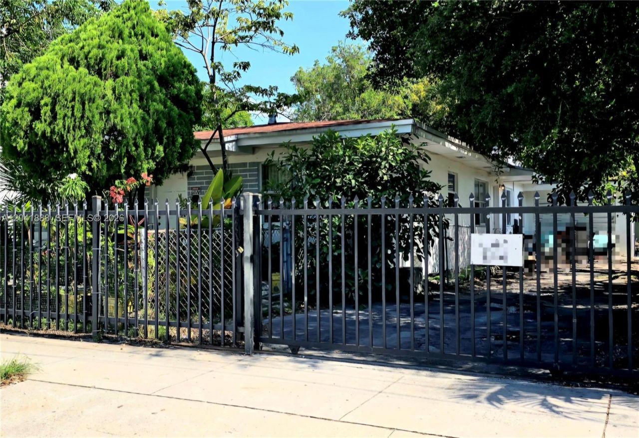 241 NW 32nd St, Miami, FL 33127 Photo