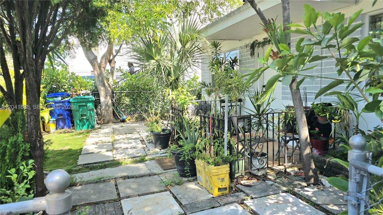 241 NW 32nd St, Miami, FL 33127 Photo