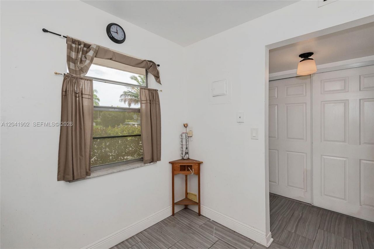 7200 NW 4th Pl , Unit 101, Margate, FL 33063 Photo