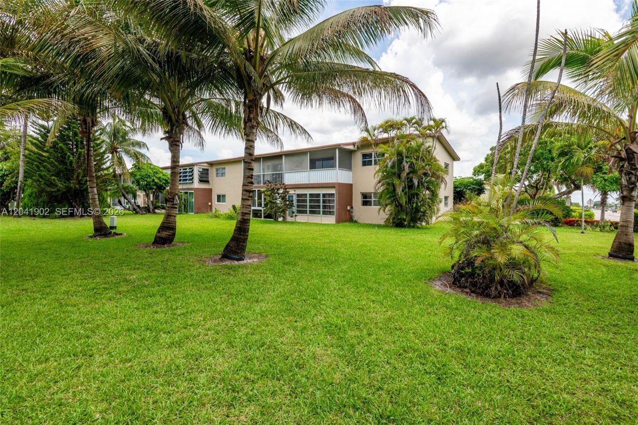 7200 NW 4th Pl , Unit 101, Margate, FL 33063 Photo