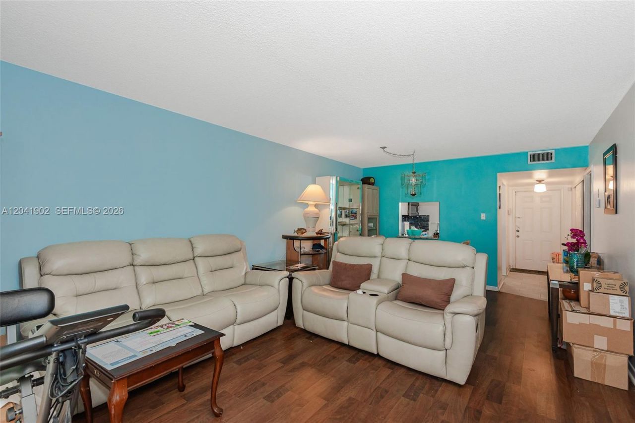 7200 NW 4th Pl , Unit 101, Margate, FL 33063 Photo