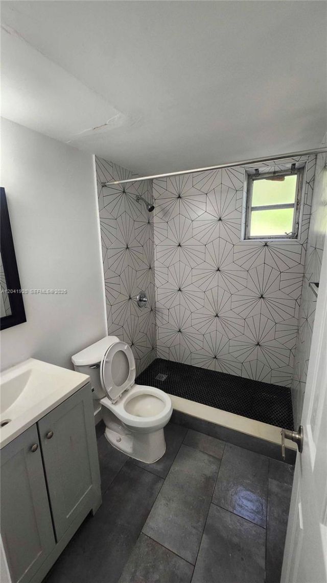 111 NW 152nd St , Unit 11, Miami, FL 33169 Photo