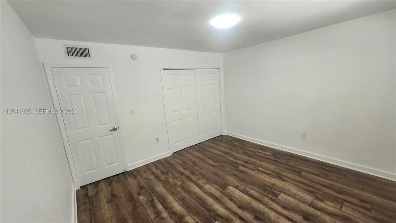111 NW 152nd St , Unit 11, Miami, FL 33169 Photo