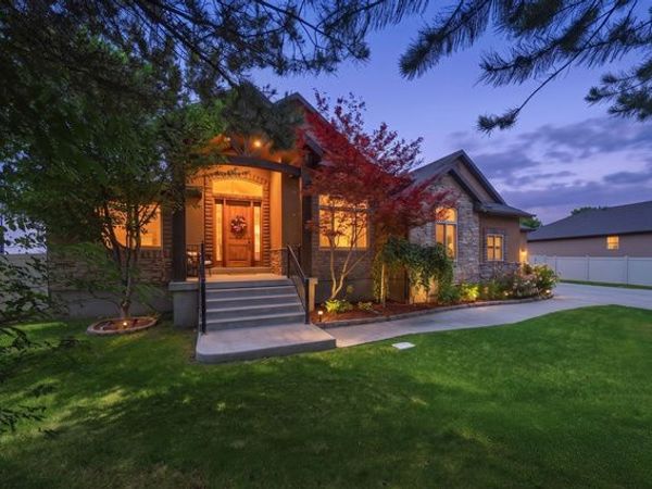 11372 S VIA ARBOLES CT W, South Jordan, UT 84095