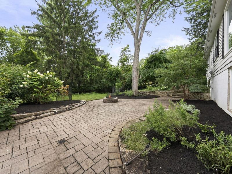 883 Clover Drive, Columbus, OH 43235 Photo 45