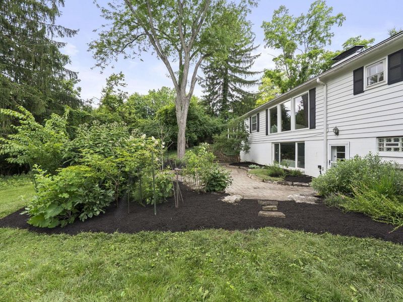 883 Clover Drive, Columbus, OH 43235 Photo 47