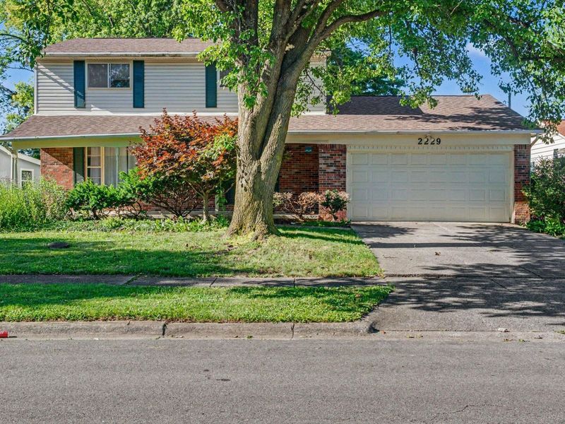 2229 Waldorf Road, Columbus, OH 43229 Photo 2