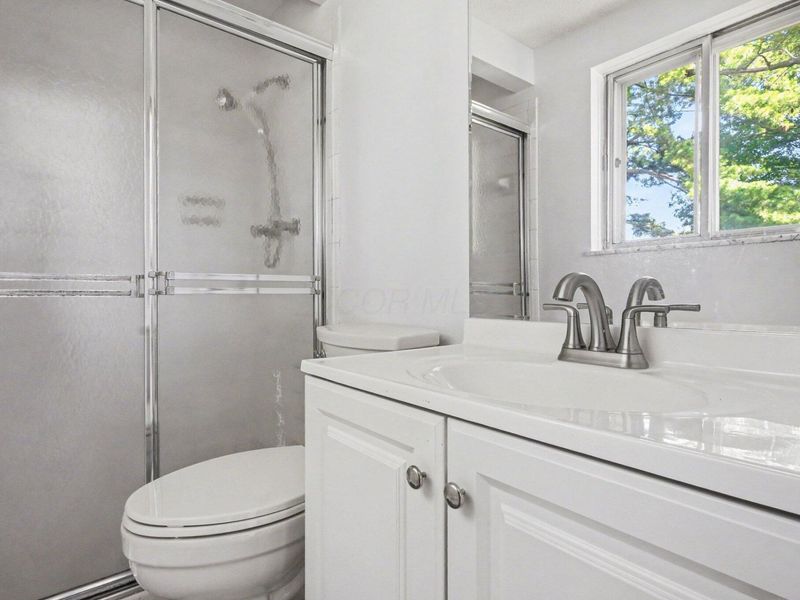 2229 Waldorf Road, Columbus, OH 43229 Photo 21