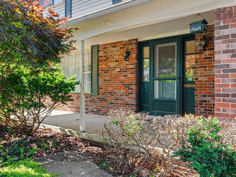 2229 Waldorf Road, Columbus, OH 43229 Photo 4