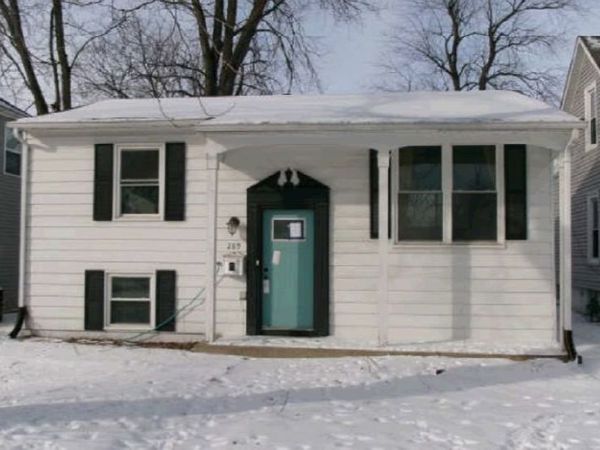 289 S Douglas Avenue , Bradley, IL 60915