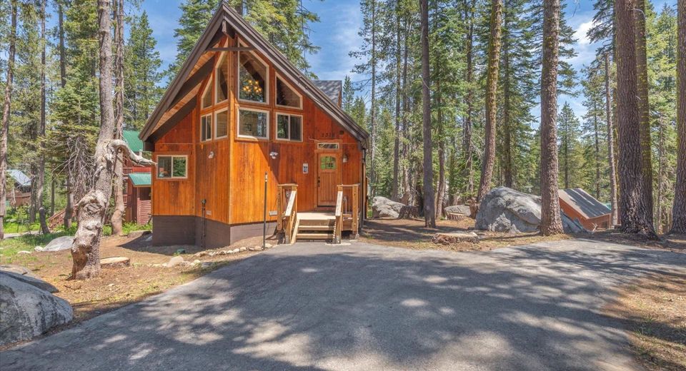 2316 Kidd Court, Soda Springs, CA 95728 Photo
