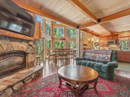 2316 Kidd Court, Soda Springs, CA 95728 Photo