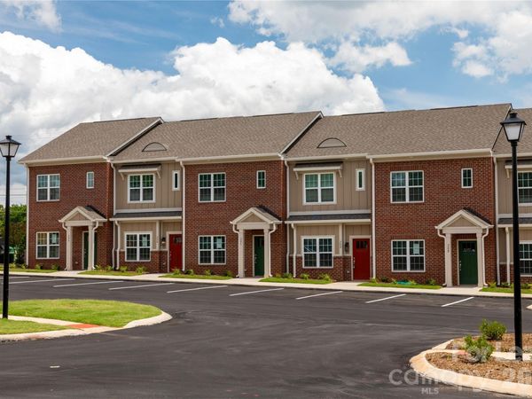 20 Peachtree Avenue NW, Concord, NC 28025