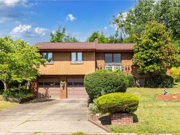 125 Homeridge , Homestead, PA 15120