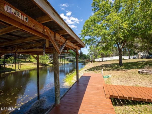5930 ISLAND Road, Melrose, FL 32666