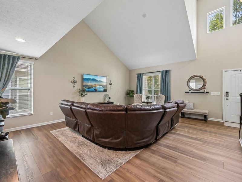 2410 Cypress Point Road, Grove City, OH 43123 Photo 10