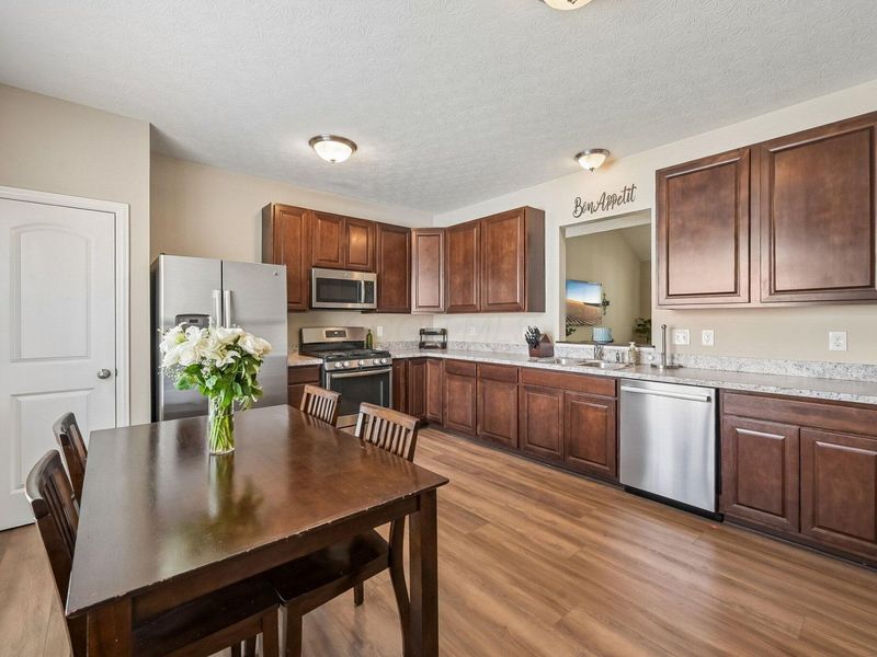 2410 Cypress Point Road, Grove City, OH 43123 Photo 14