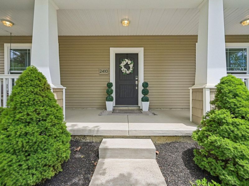 2410 Cypress Point Road, Grove City, OH 43123 Photo 4