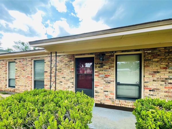 7310 FILBERT LANE , TAMPA, FL 33637