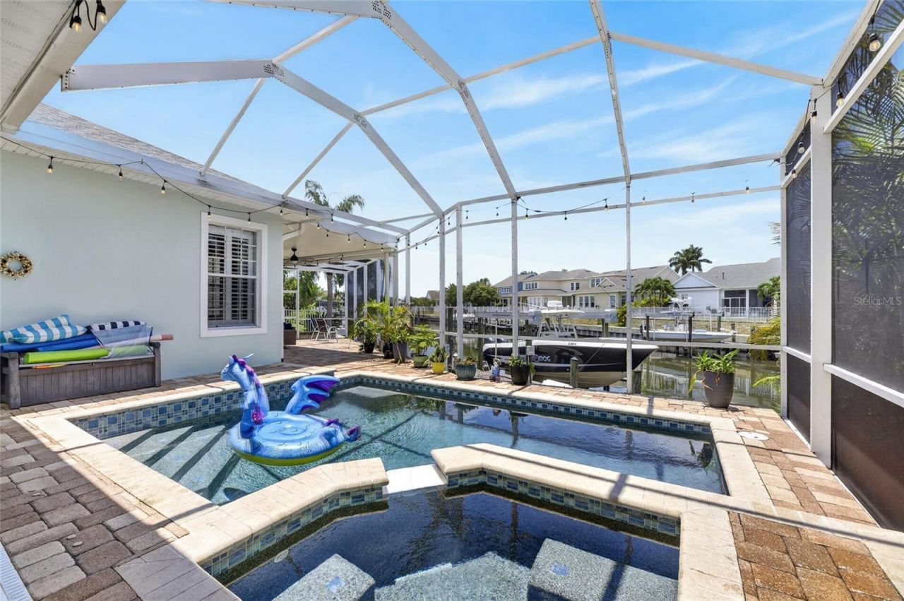 508 Islebay Drive, Apollo Beach, FL 33572 Photo