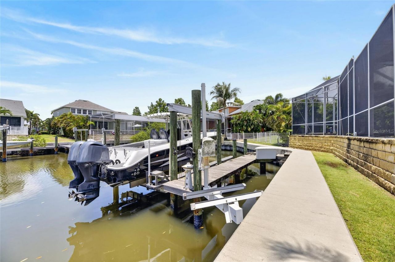 508 Islebay Drive, Apollo Beach, FL 33572 Photo