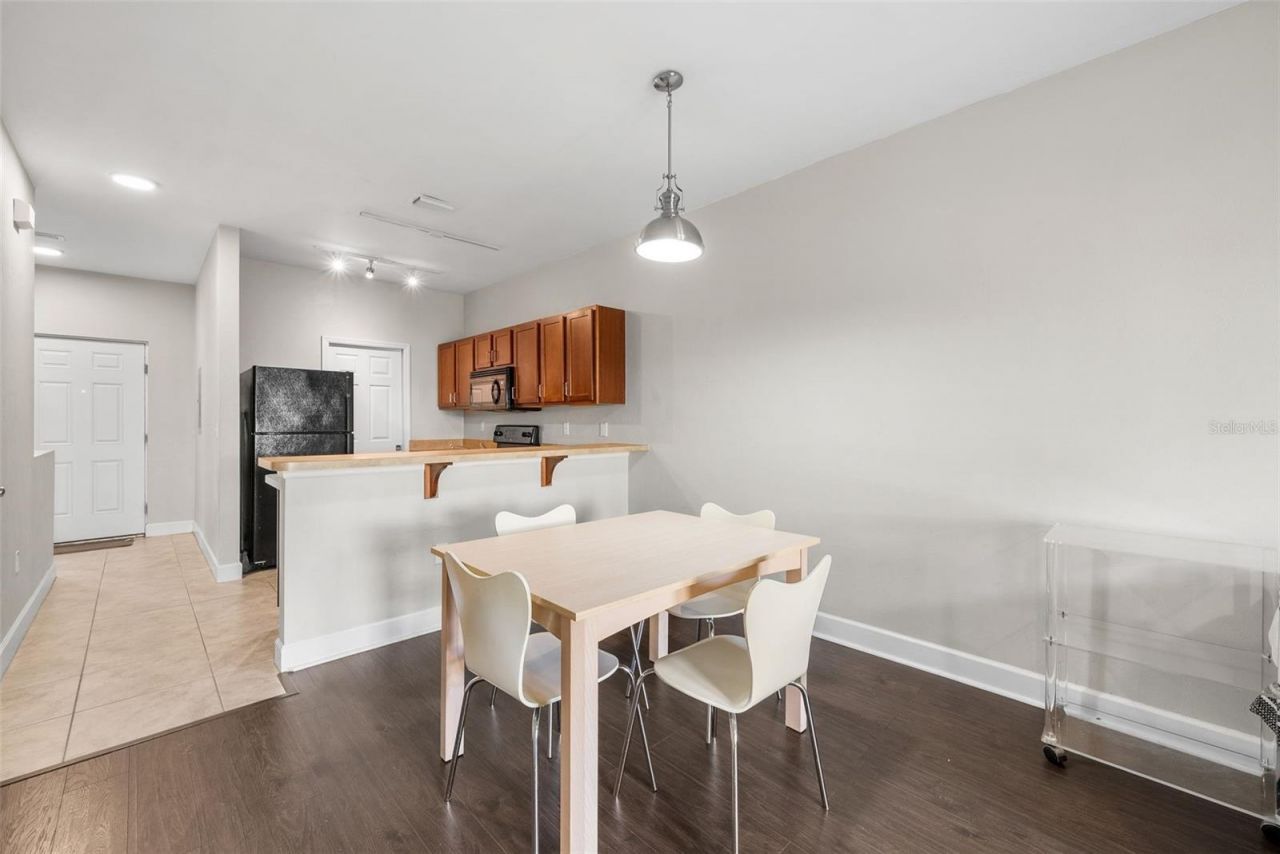 2927 SW 35th Place , Unit 113, Gainesville, FL 32608 Photo