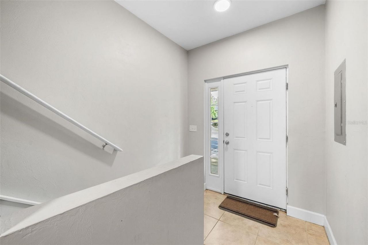 2927 SW 35th Place , Unit 113, Gainesville, FL 32608 Photo