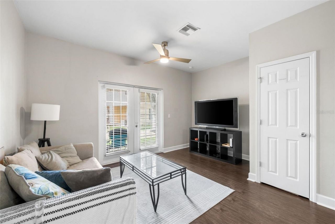 2927 SW 35th Place , Unit 113, Gainesville, FL 32608 Photo