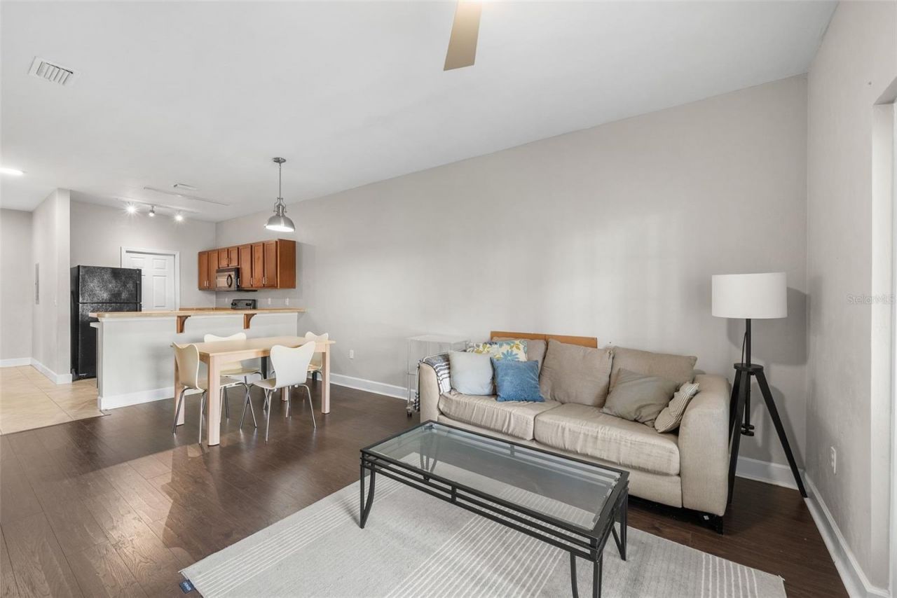 2927 SW 35th Place , Unit 113, Gainesville, FL 32608 Photo