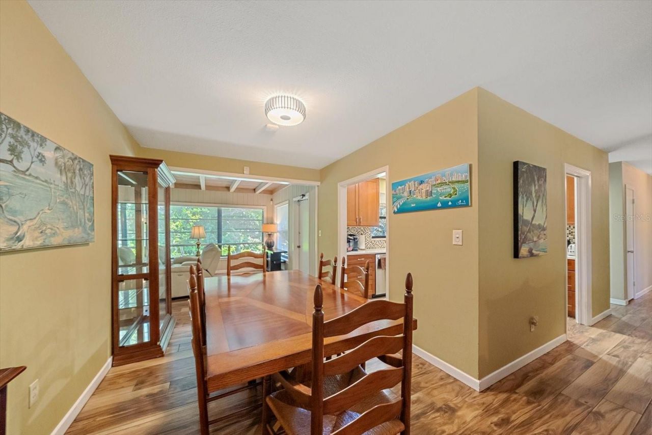 2462 Clematis Street , Sarasota, FL 34239 Photo
