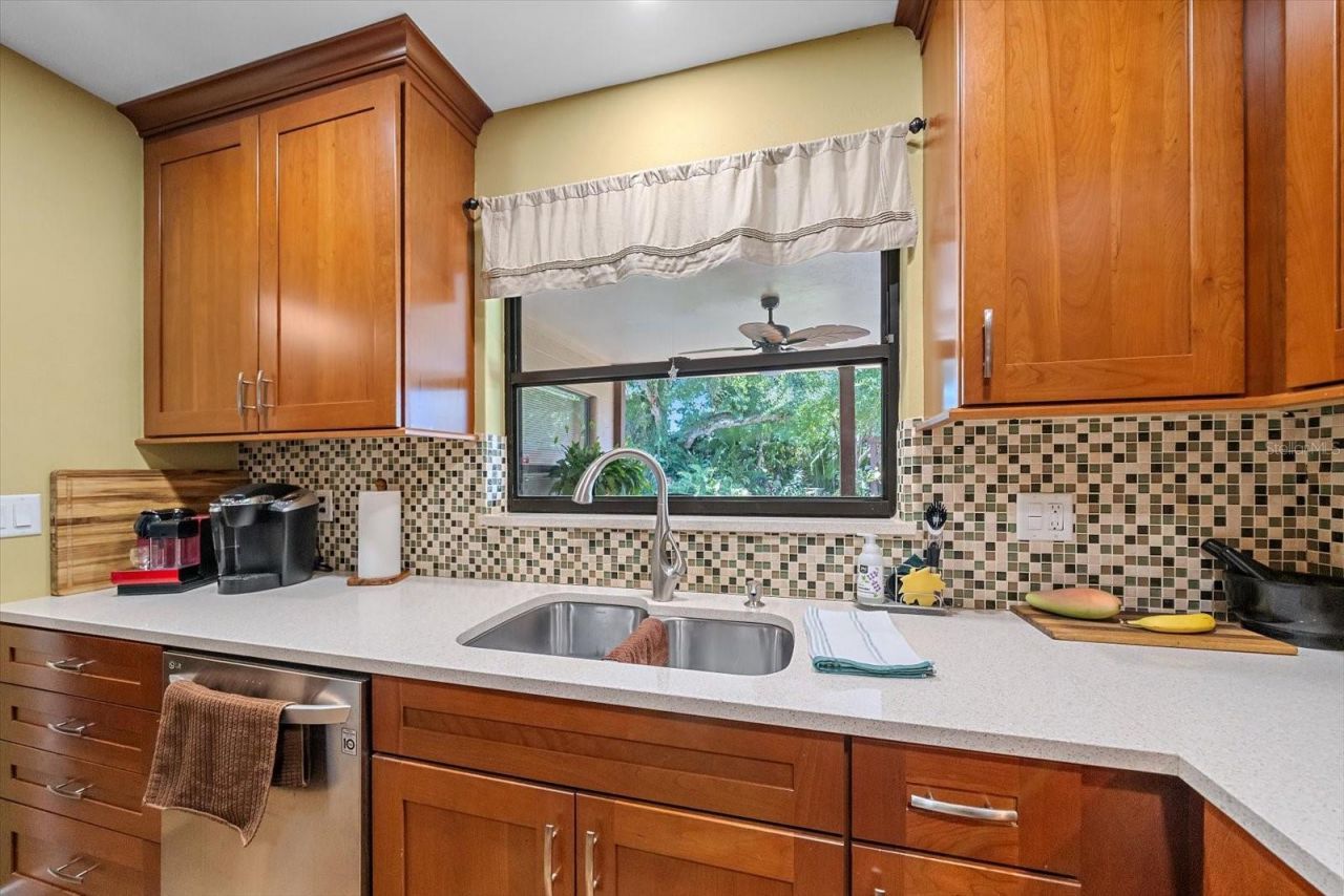 2462 Clematis Street , Sarasota, FL 34239 Photo