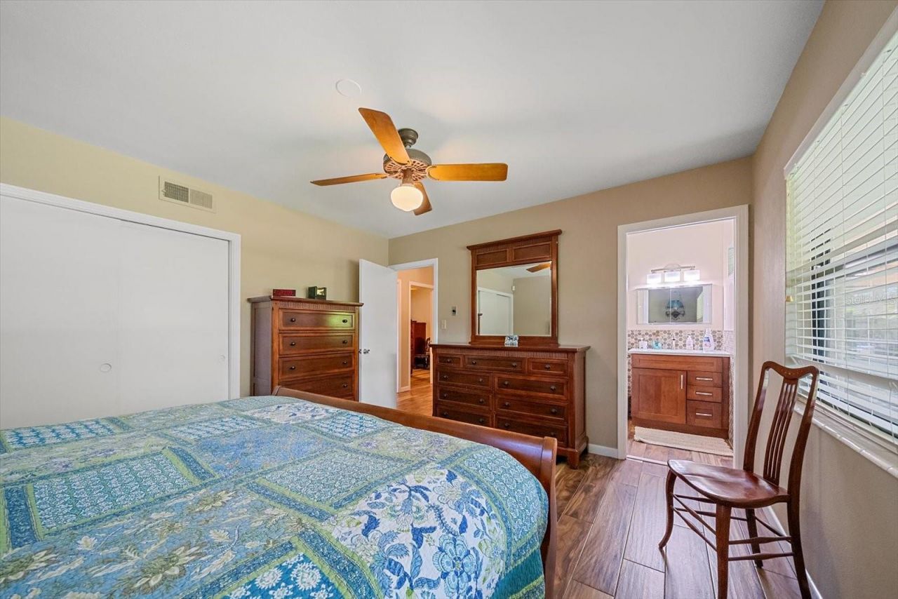 2462 Clematis Street , Sarasota, FL 34239 Photo