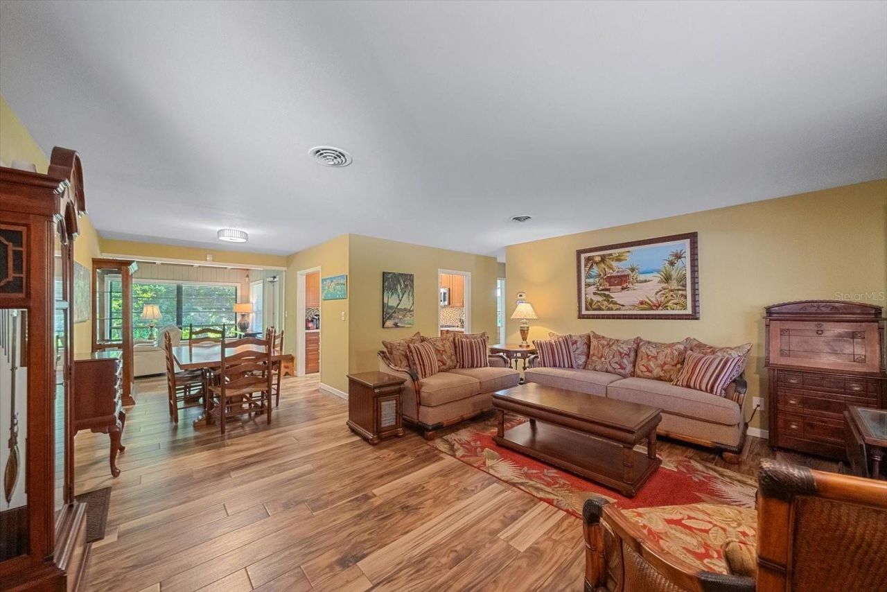 2462 Clematis Street , Sarasota, FL 34239 Photo
