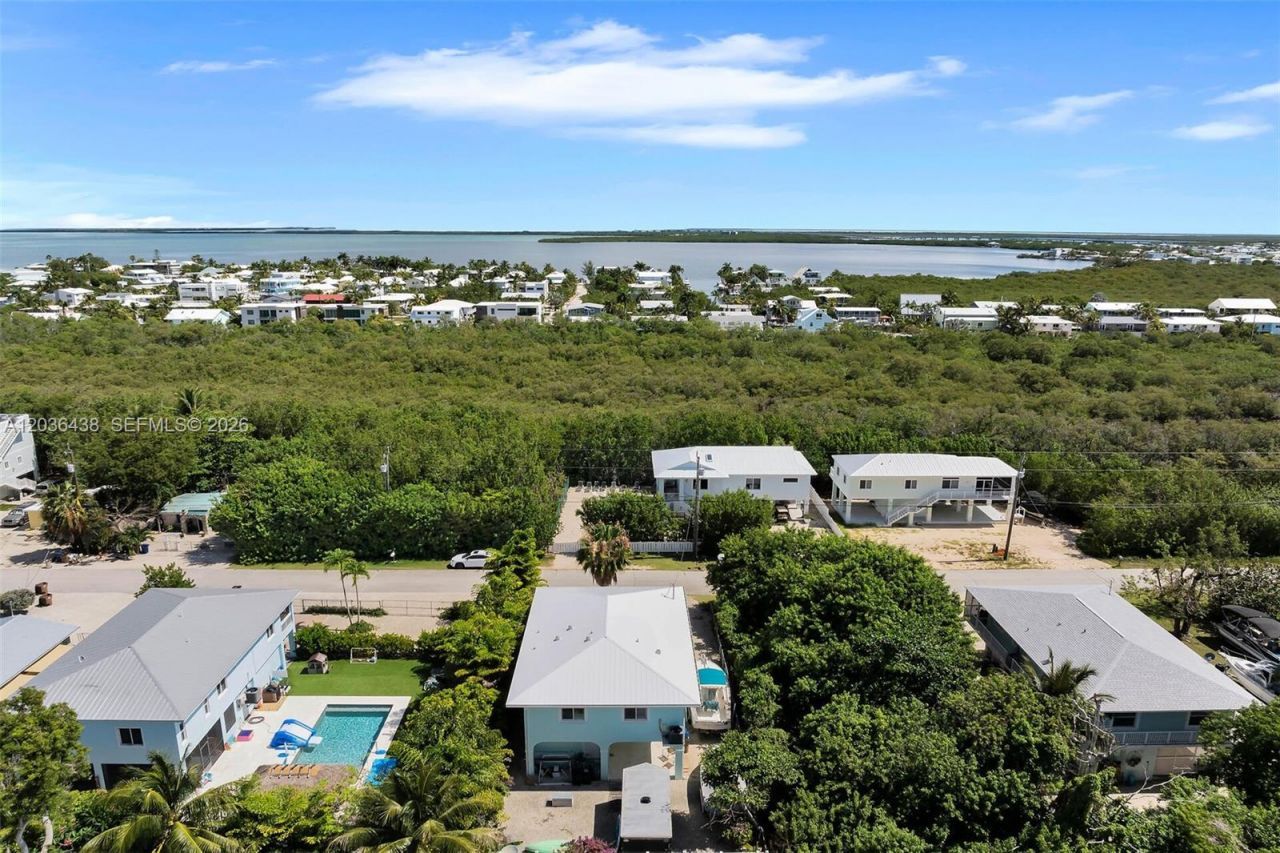 54 Tarpon Ave , Key Largo, FL 33037 Photo