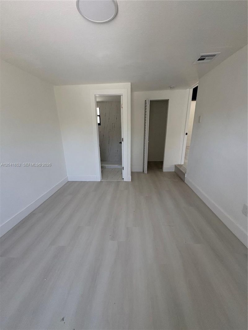 811 NW 65th St, Miami, FL 33150 Photo