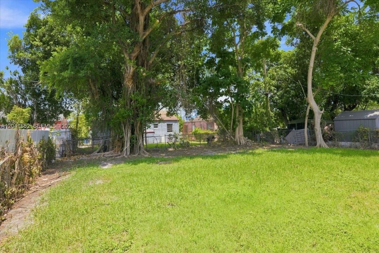 811 NW 65th St, Miami, FL 33150 Photo