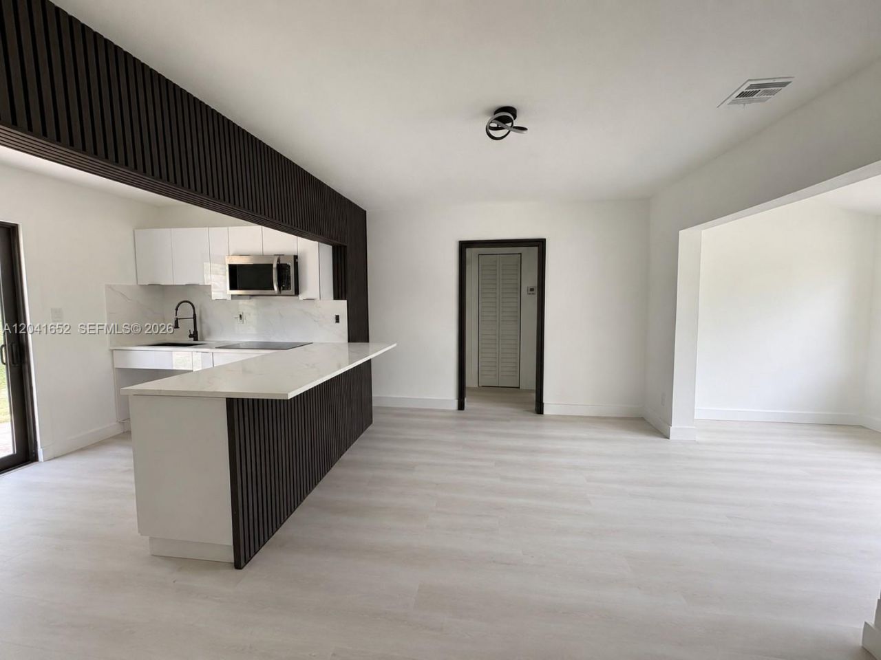 811 NW 65th St, Miami, FL 33150 Photo