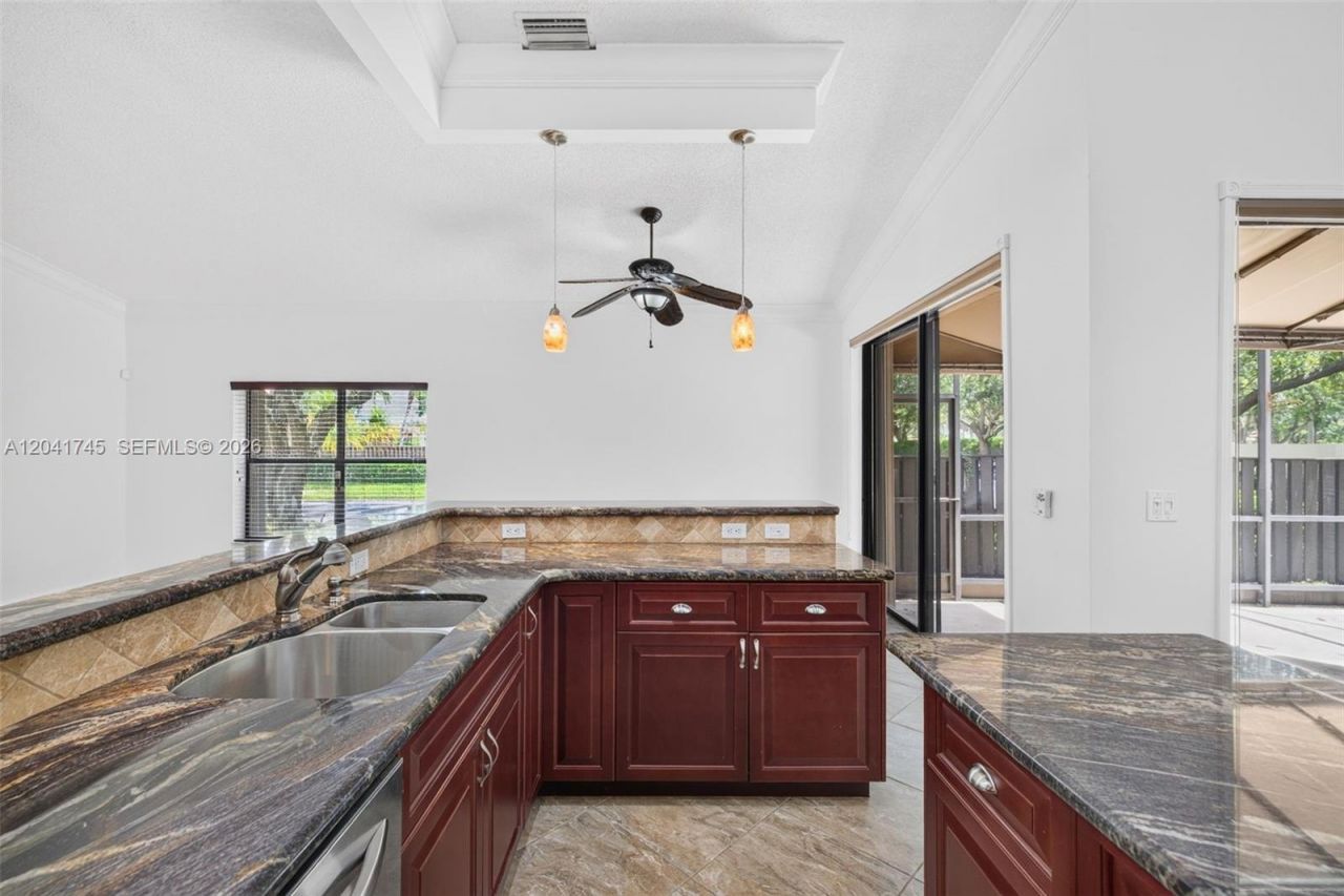 1380 NW 103rd Ter , Plantation, FL 33322 Photo