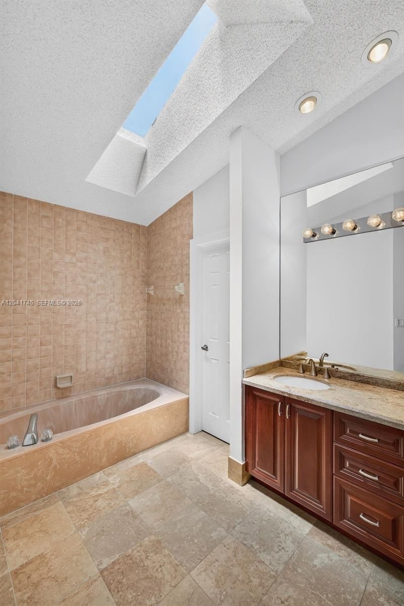 1380 NW 103rd Ter , Plantation, FL 33322 Photo