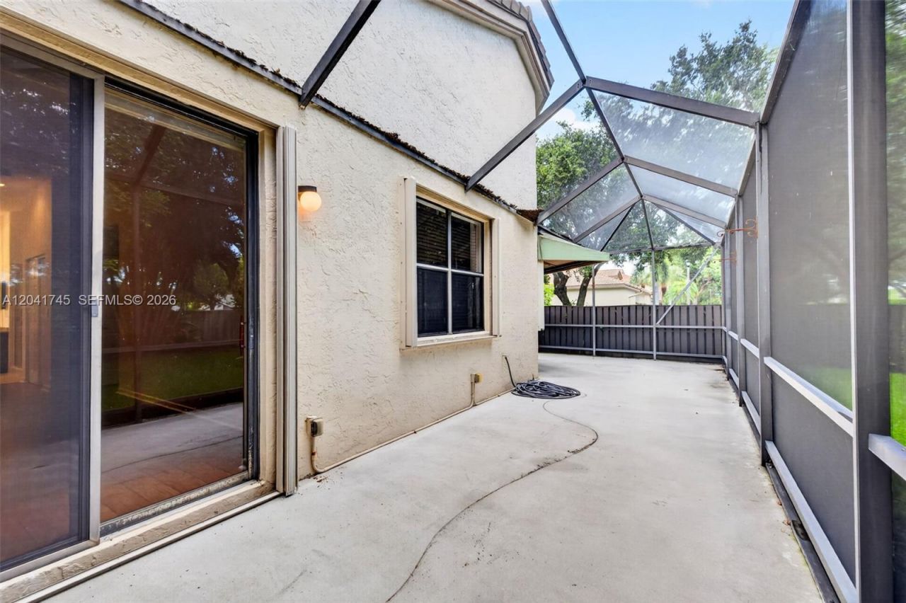1380 NW 103rd Ter , Plantation, FL 33322 Photo
