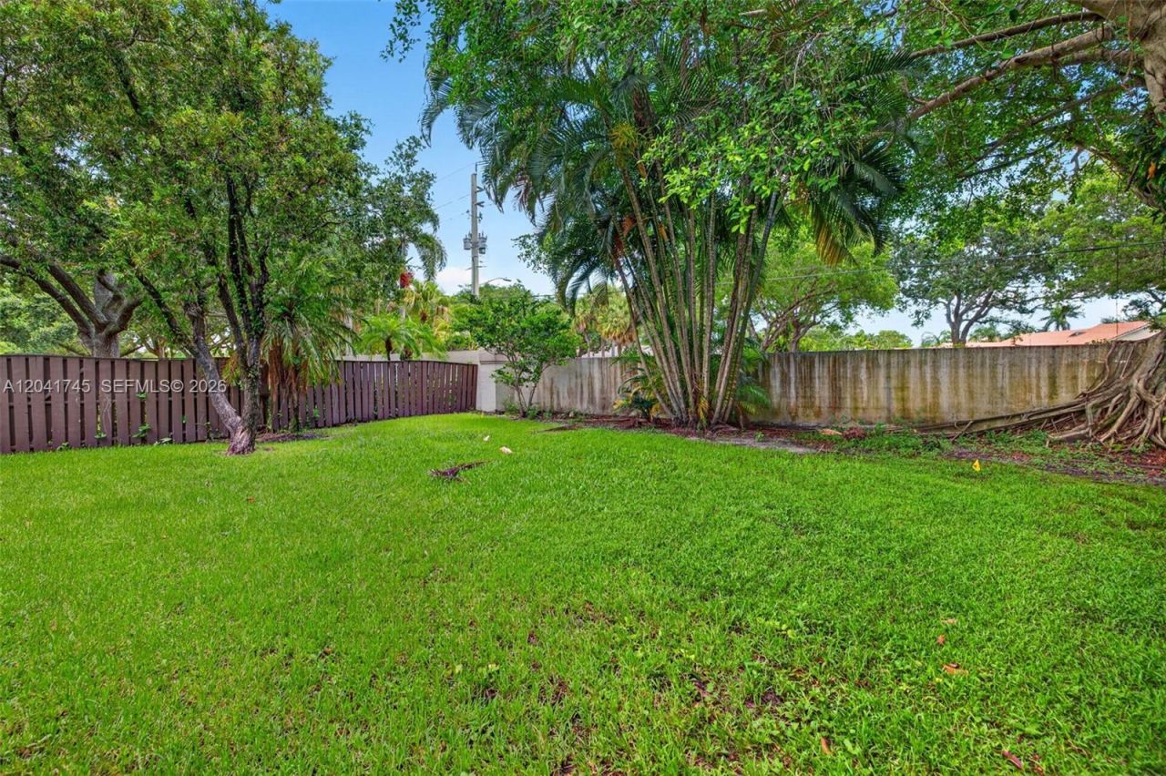 1380 NW 103rd Ter , Plantation, FL 33322 Photo