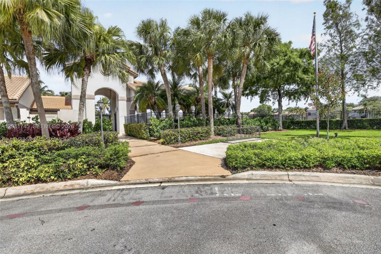 1380 NW 103rd Ter , Plantation, FL 33322 Photo