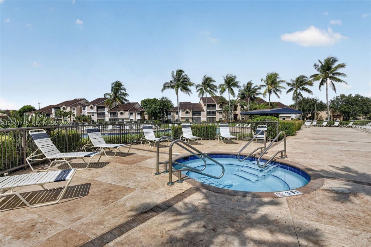 1380 NW 103rd Ter , Plantation, FL 33322 Photo