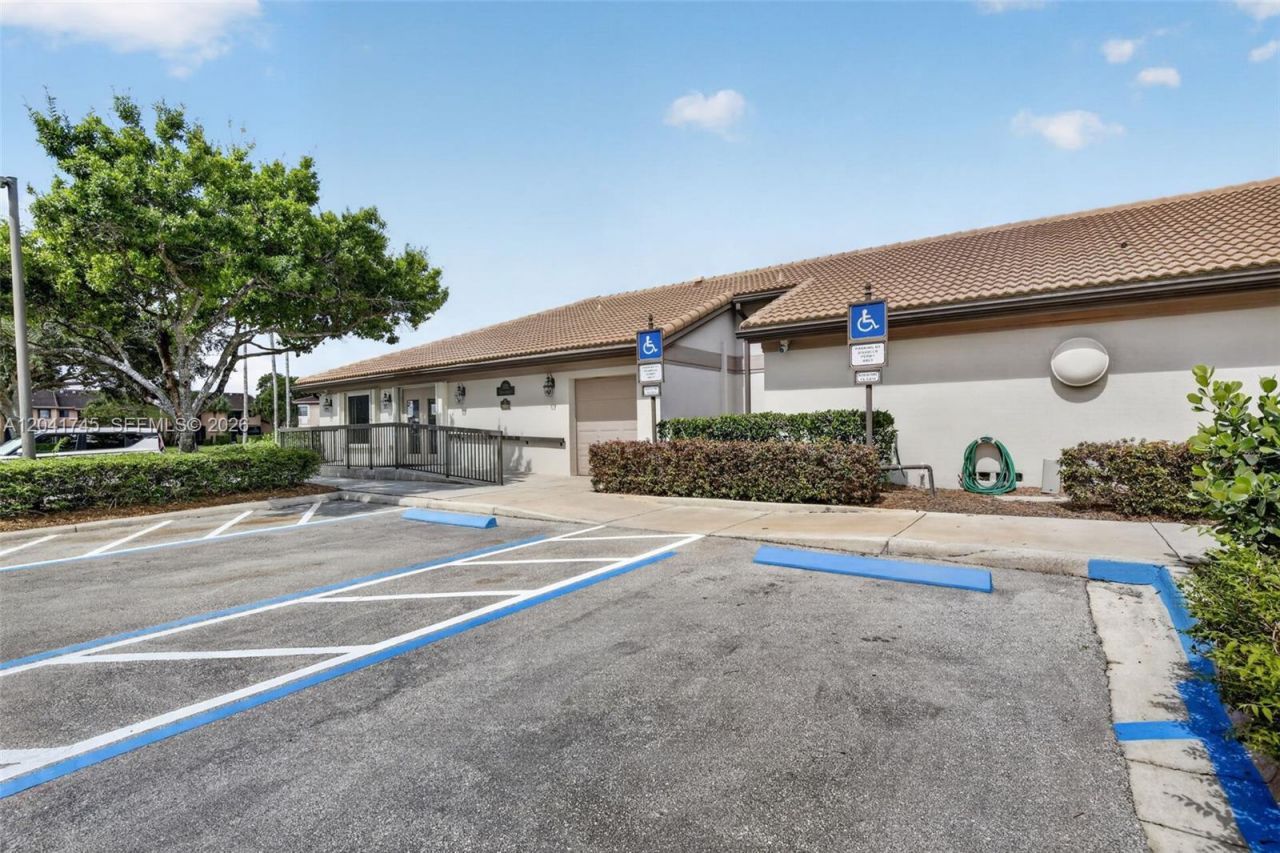 1380 NW 103rd Ter , Plantation, FL 33322 Photo