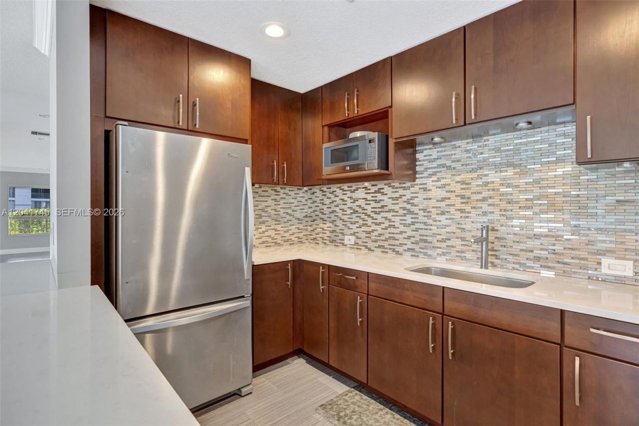 1380 NW 103rd Ter , Plantation, FL 33322 Photo