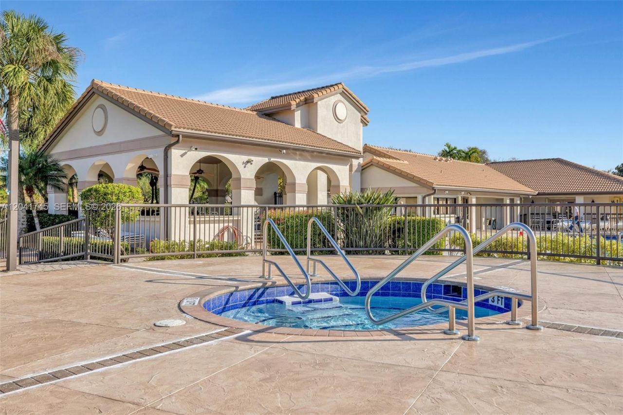 1380 NW 103rd Ter , Plantation, FL 33322 Photo