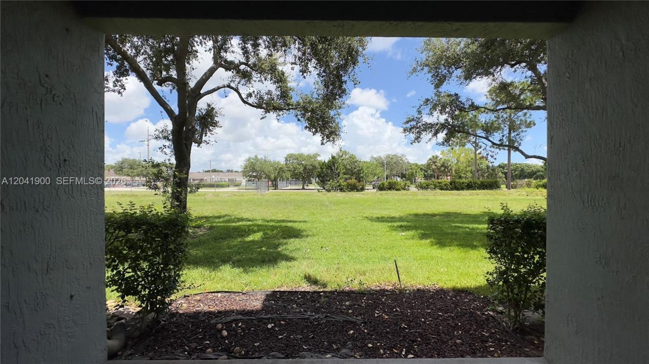 3042 Grandiflora Dr , Greenacres, FL 33467 Photo
