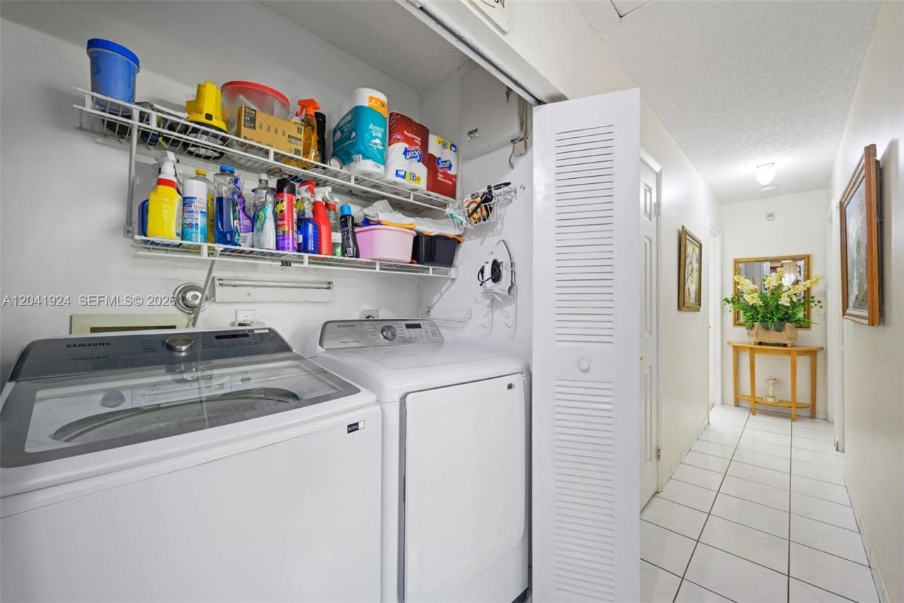 906 SW 8th Ave, Hallandale Beach, FL 33009 Photo