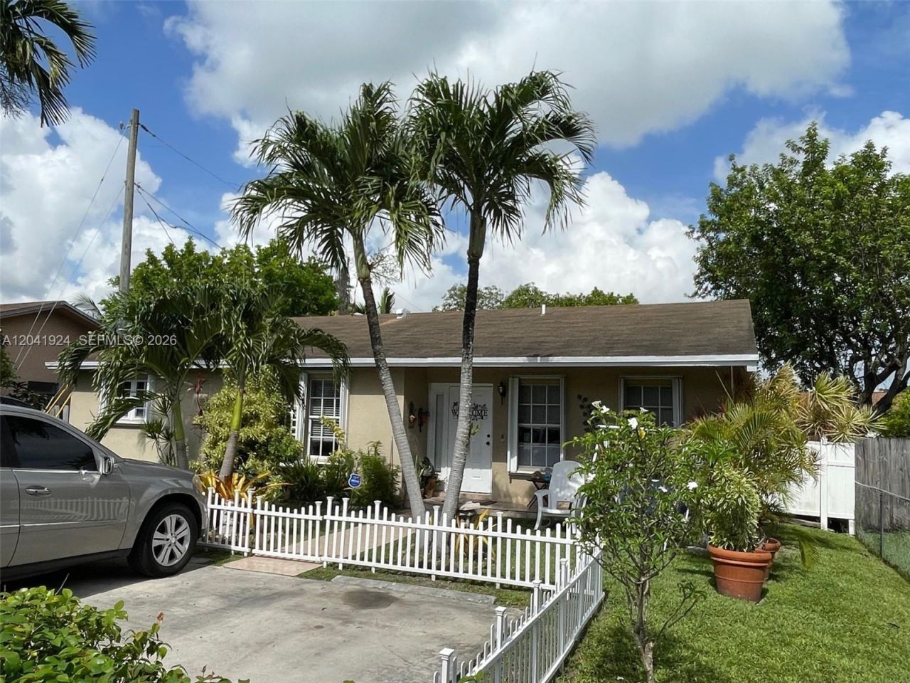 906 SW 8th Ave, Hallandale Beach, FL 33009 Photo